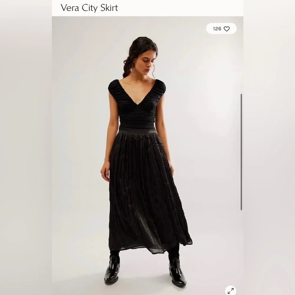 Free people Vera city black silky pleated midi skirt size 2